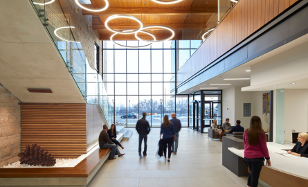 Human traffic in a professional building with high ceilings