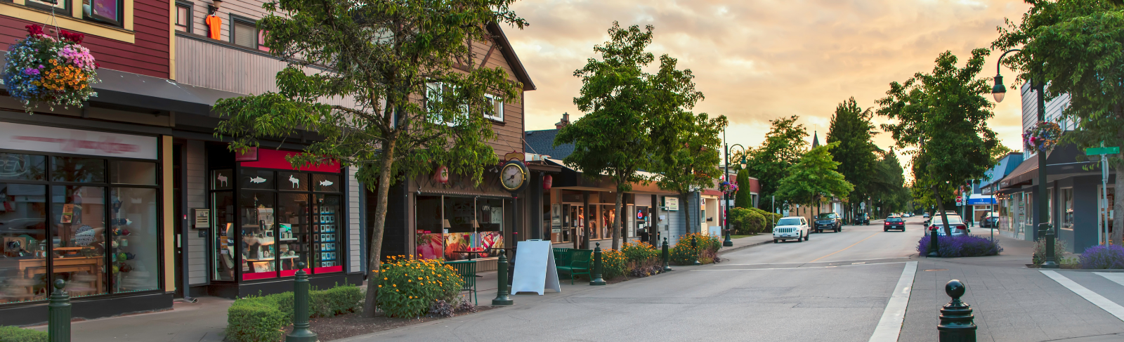 Exterior photo of streetside retail stores 