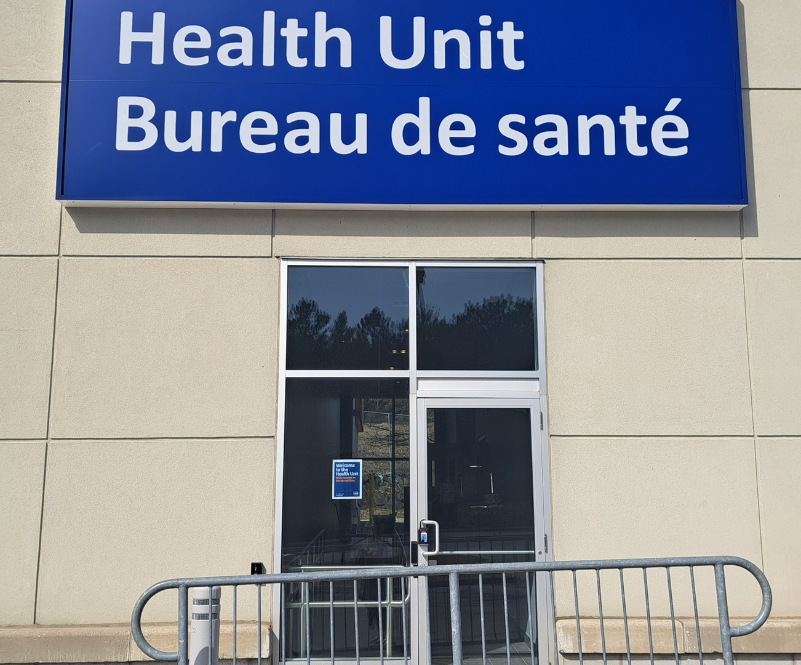 Image of external entrance to the Health Unit location in Parry Sound